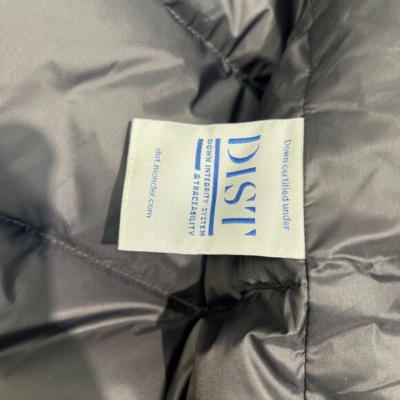 Moncler Black Down Jacket – Authentic, Great Condition - Picture 12 of 16